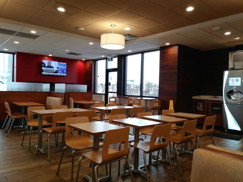 Wendys | restaurant | 560 King St N, Waterloo, ON N2L 6L3, Canada | 5197469554 OR +1 519-746-9554