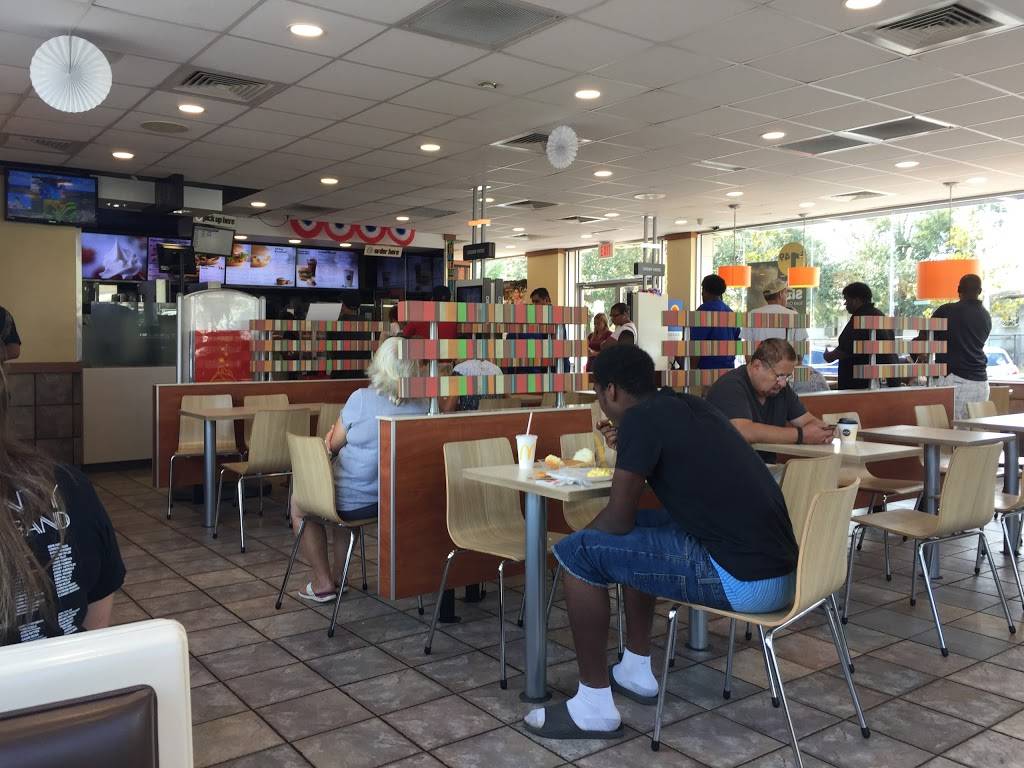 McDonalds | cafe | 715 E Memorial Blvd, Lakeland, FL 33801, USA | 8636886265 OR +1 863-688-6265