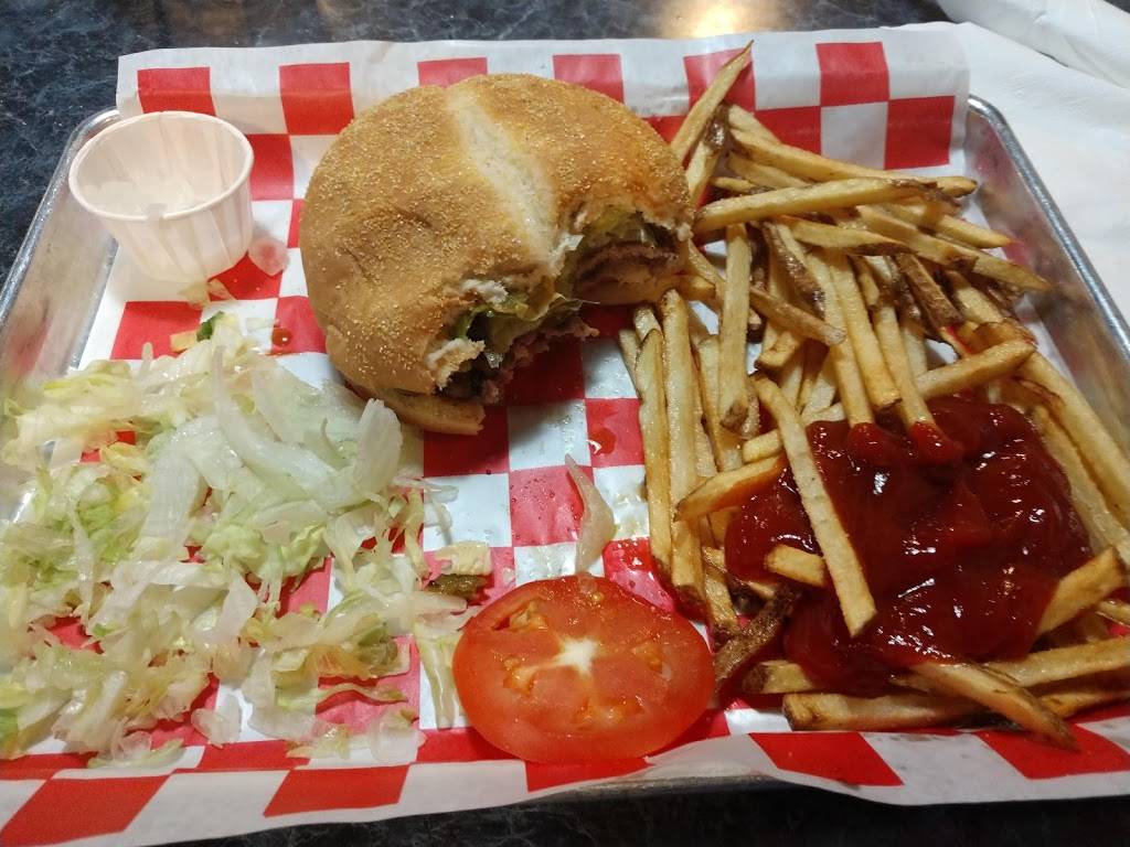 Spinns Burger & Beer | restaurant | 4411 Montaño Rd NW, Albuquerque, NM 87120, USA | 5058996180 OR +1 505-899-6180