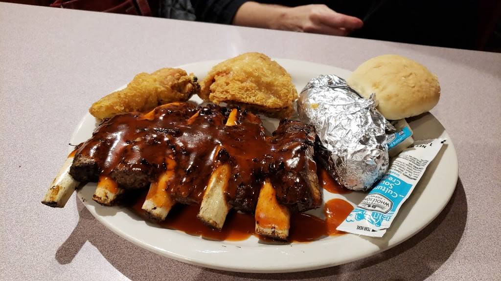 The Fuse Bar & Grill | restaurant | 44015 Forest Blvd, Harris, MN 55032, USA | 6512435185 OR +1 651-243-5185