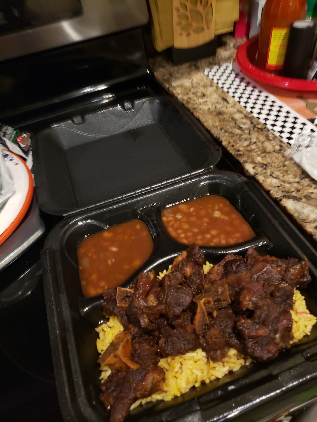 Tippys Restaurant | restaurant | 11301 NW 27th Ave, Miami, FL 33167, USA | 7863107910 OR +1 786-310-7910