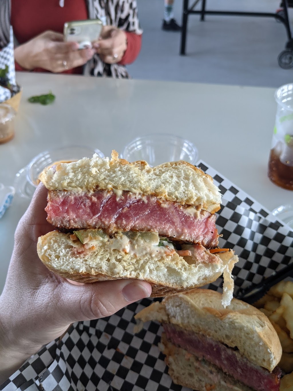 The Dragonfly | restaurant | 21196 E Beach Blvd, Gulf Shores, AL 36542, USA | 2519232941 OR +1 251-923-2941