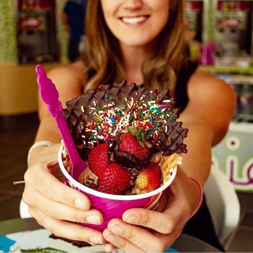 Menchies Frozen Yogurt | bakery | 25280 Marguerite Pkwy Ste B2, Mission Viejo, CA 92692, USA | 9494299332 OR +1 949-429-9332