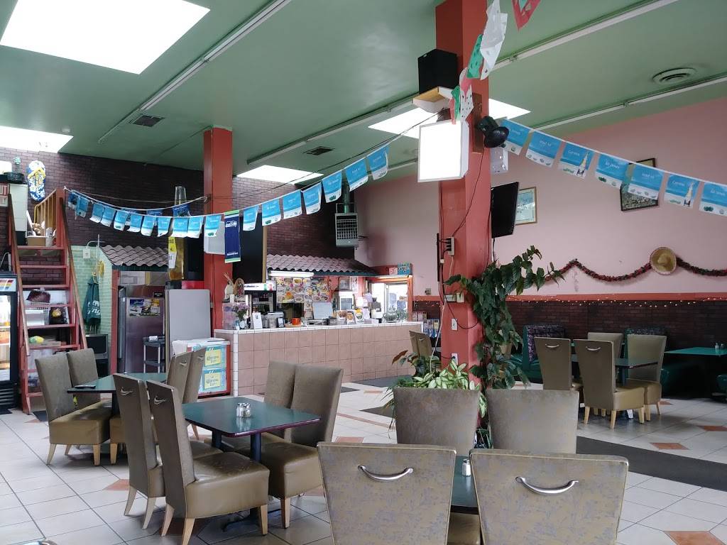 Chemos Mexican Restaurant | restaurant | 10230 16th Ave SW, Seattle, WA 98146, USA | 2067627333 OR +1 206-762-7333