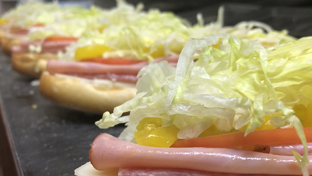 Main Line Deli | restaurant | 606 Shiloh Pike, Bridgeton, NJ 08302, USA | 8564516623 OR +1 856-451-6623