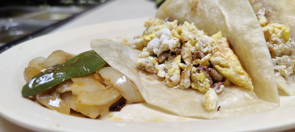 Los Primos Tacos & More | restaurant | 5012 Sharp St, Dallas, TX 75247, USA | 4693725535 OR +1 469-372-5535