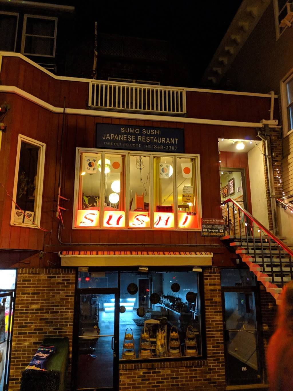 Sumo Sushi | restaurant | 198 Thames St #1, Newport, RI 02840, USA | 4018482307 OR +1 401-848-2307