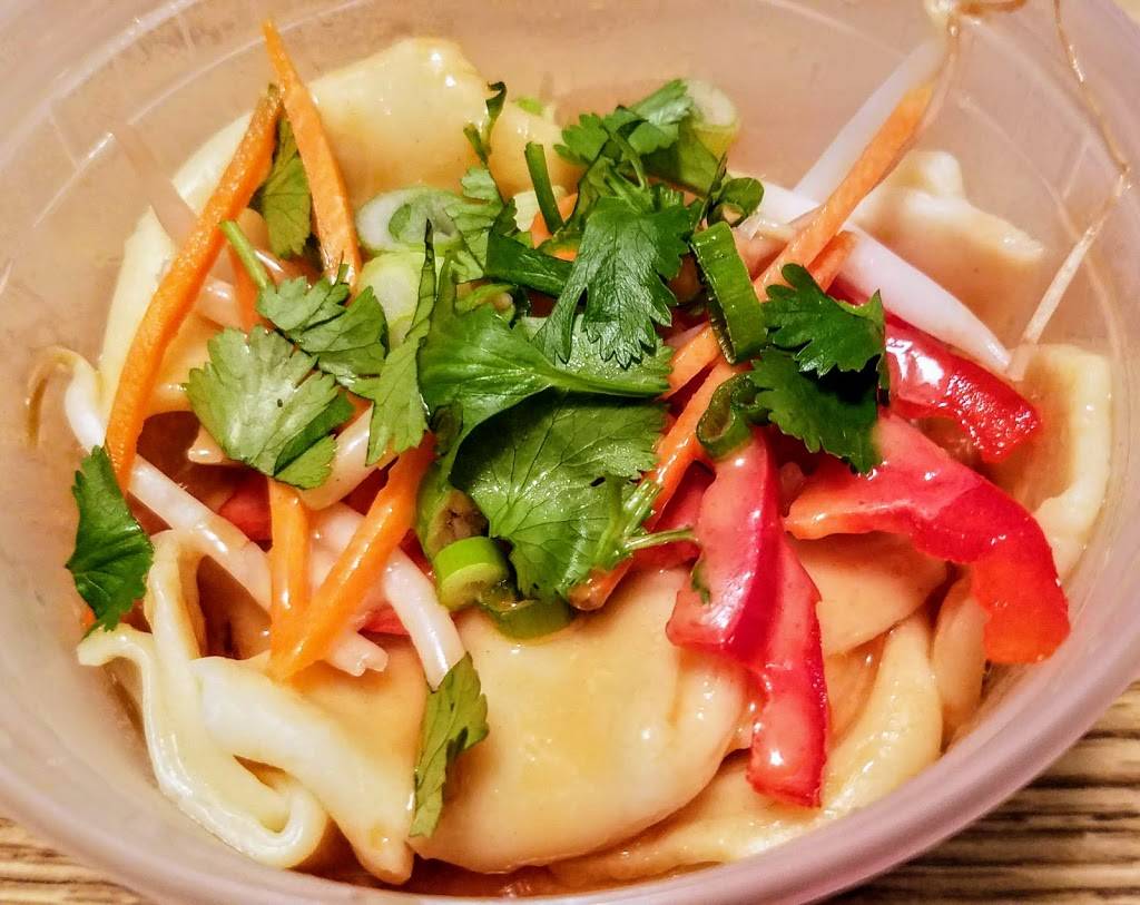 Plum Blossom | restaurant | 685 Hoosick Rd, Troy, NY 12180, USA | 5182720036 OR +1 518-272-0036