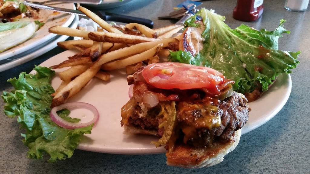 Kellys Tavern - Port Warwick | restaurant | 1010 Loftis Blvd, Newport News, VA 23606, USA | 7572460080 OR +1 757-246-0080