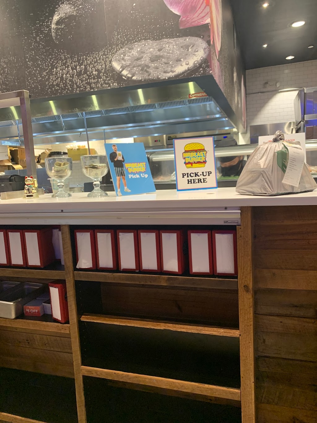 Mr. Beast Burger | restaurant | 2420 Hillsborough St, Raleigh, NC 27607, USA | 9198968020 OR +1 919-896-8020