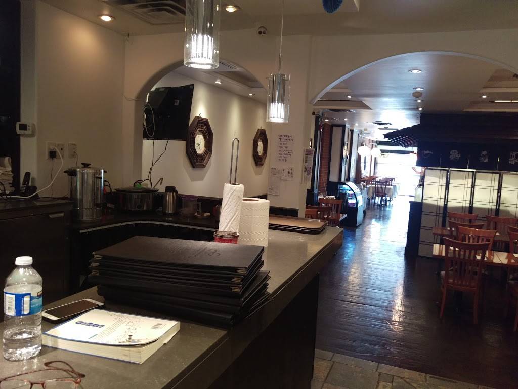 Joya Sushi | restaurant | 202 Main St E, Milton, ON L9T 1N8, Canada | 9058750114 OR +1 905-875-0114