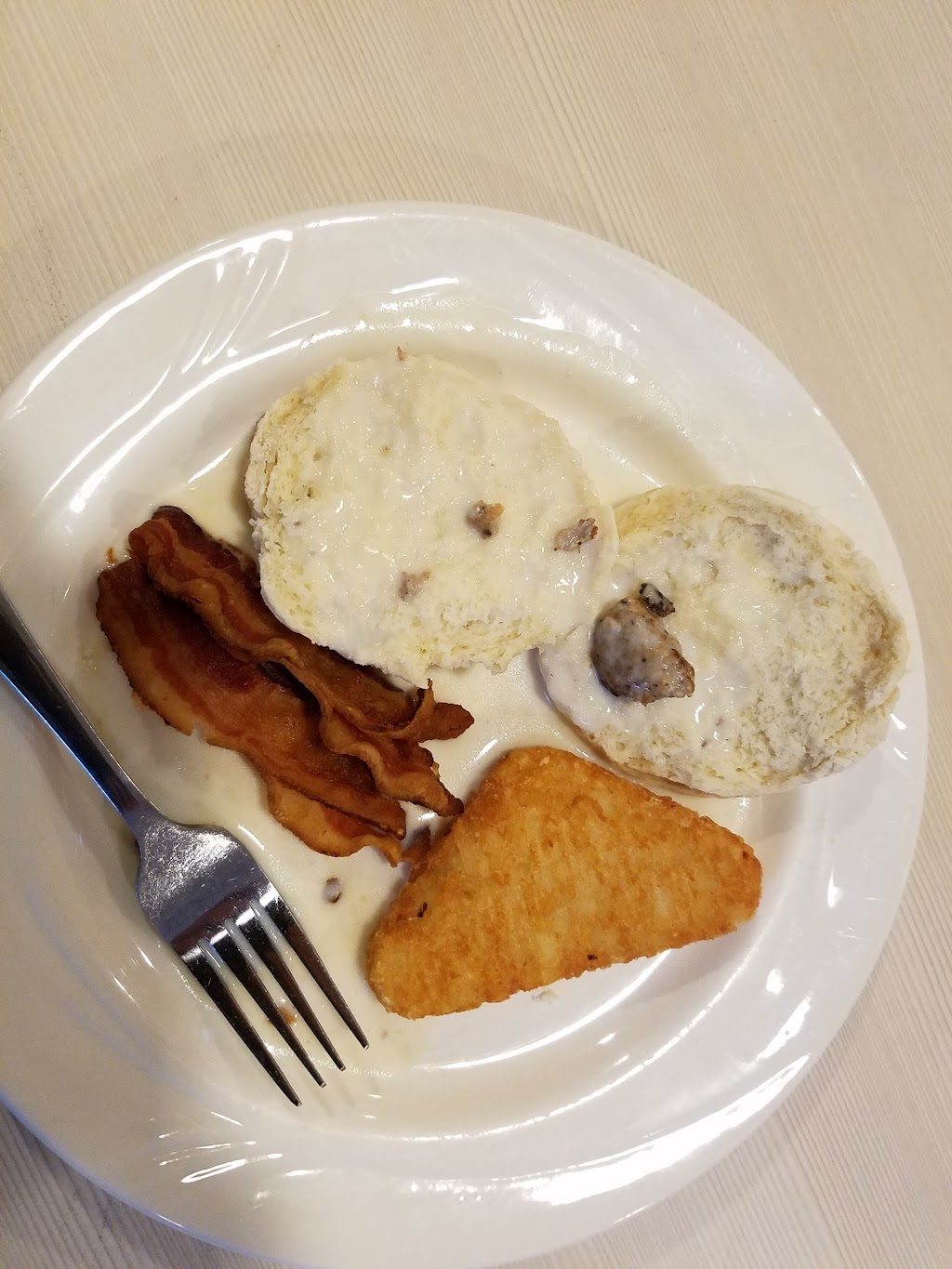 Chadwell Dining Facility | restaurant | 6107 10th Cavalry Ave, Francis E. Warren AFB, WY 82005, USA | 3077733838 OR +1 307-773-3838