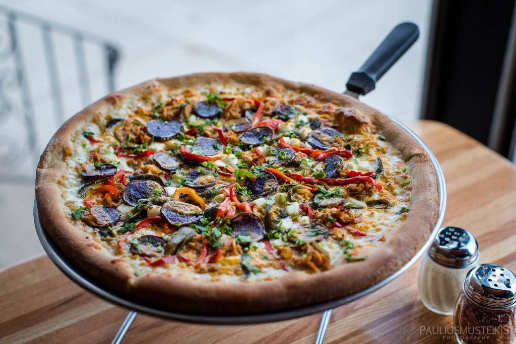 Salvatores Tomato Pies | restaurant | 912 E Johnson St, Madison, WI 53703, USA | 6082386040 OR +1 608-238-6040