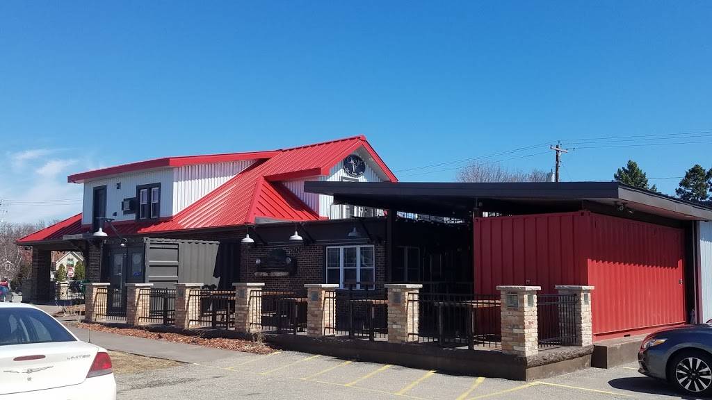 Chester Vs | restaurant | 2505 Oregon St, Oshkosh, WI 54902, USA | 9203851772 OR +1 920-385-1772