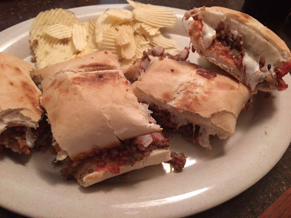 Cagneys Pizza King | restaurant | 33 E Broadway St, Shelbyville, IN 46176, USA | 3173924677 OR +1 317-392-4677