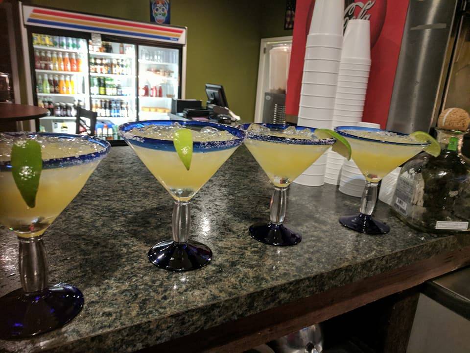 El Sabroson | restaurant | 122 Waller Mill Rd, Williamsburg, VA 23185, USA | 7572203145 OR +1 757-220-3145