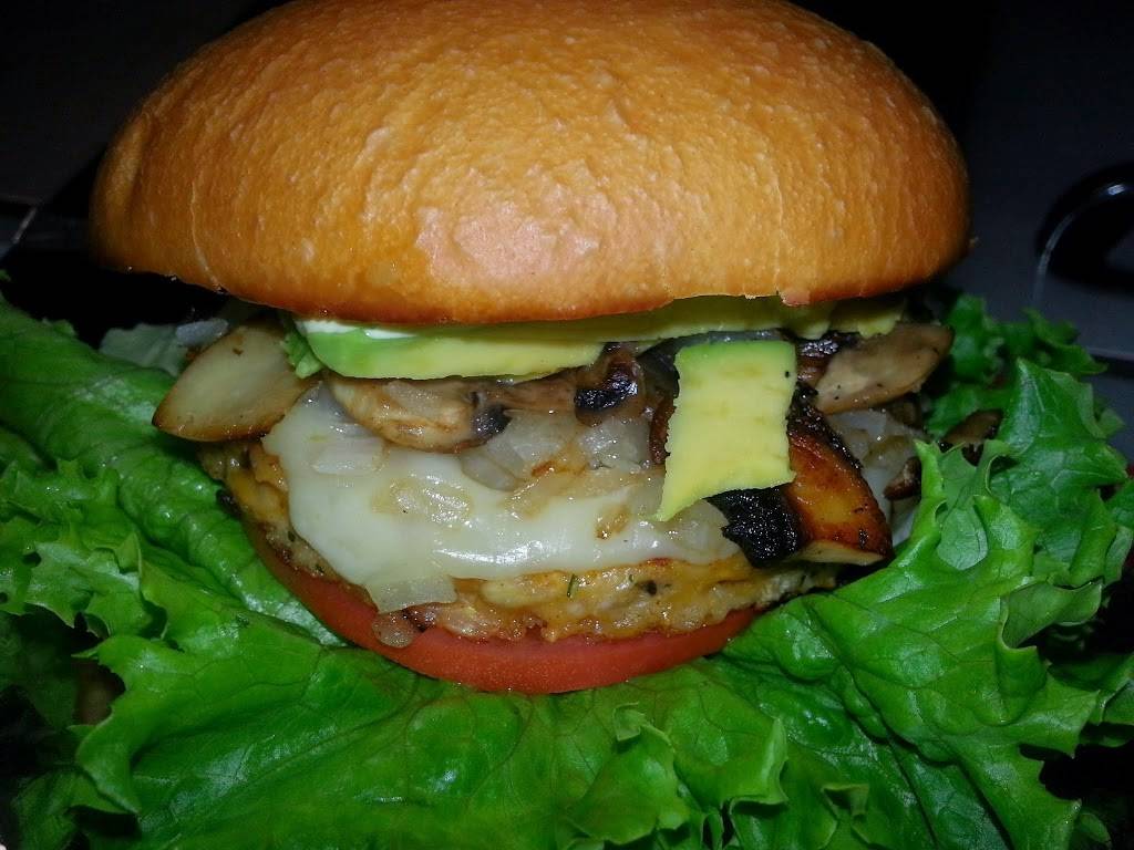 Bull Chicks | restaurant | 1392 E Palomar St #303, Chula Vista, CA 91913, USA | 6193970139 OR +1 619-397-0139