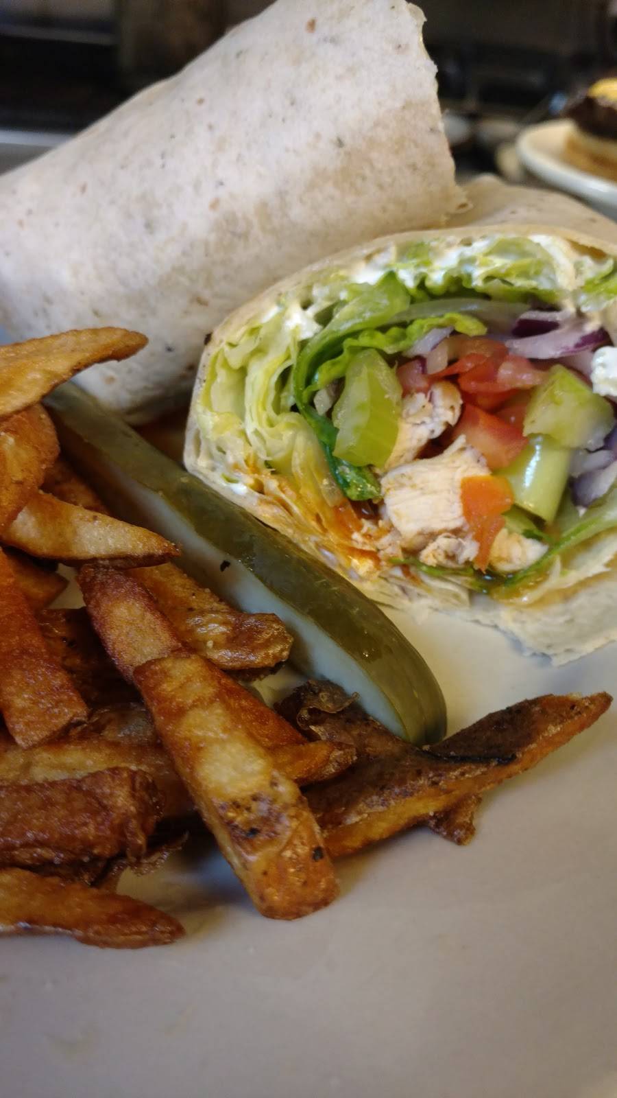 Carbones Bar & Grill | restaurant | 7670 160th St W, Lakeville, MN 55044, USA | 9529972900 OR +1 952-997-2900