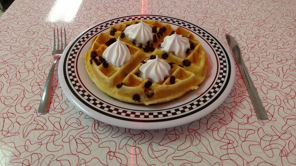 Charlie Parkers Diner | restaurant | 700 W North St, Springfield, IL 62704, USA | 2172412104 OR +1 217-241-2104