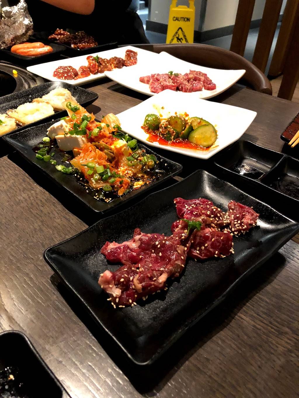 Gyu-Kaku Japanese BBQ | restaurant | 2813 N Broadway, Chicago, IL 60657, USA | 7736878110 OR +1 773-687-8110