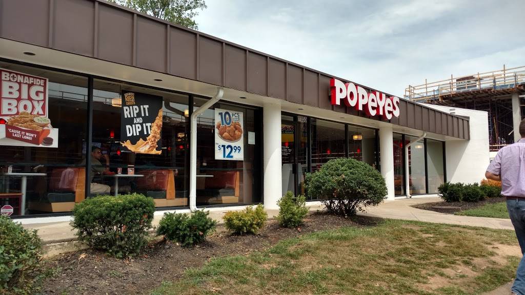 Popeyes Louisiana Kitchen | restaurant | 11850 Sunrise Valley Dr, Reston, VA 20191, USA | 7032643308 OR +1 703-264-3308