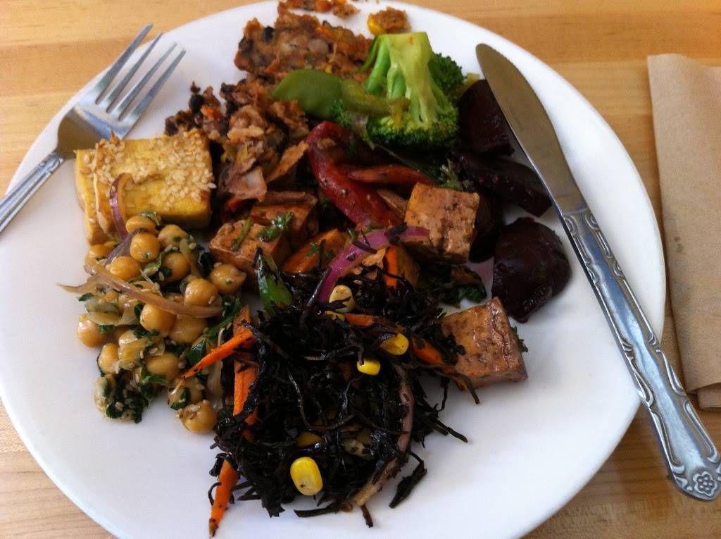 Four Seasons Natural Foods Cafe | restaurant | 33 Phila St, Saratoga Springs, NY 12866, USA | 5185844670 OR +1 518-584-4670