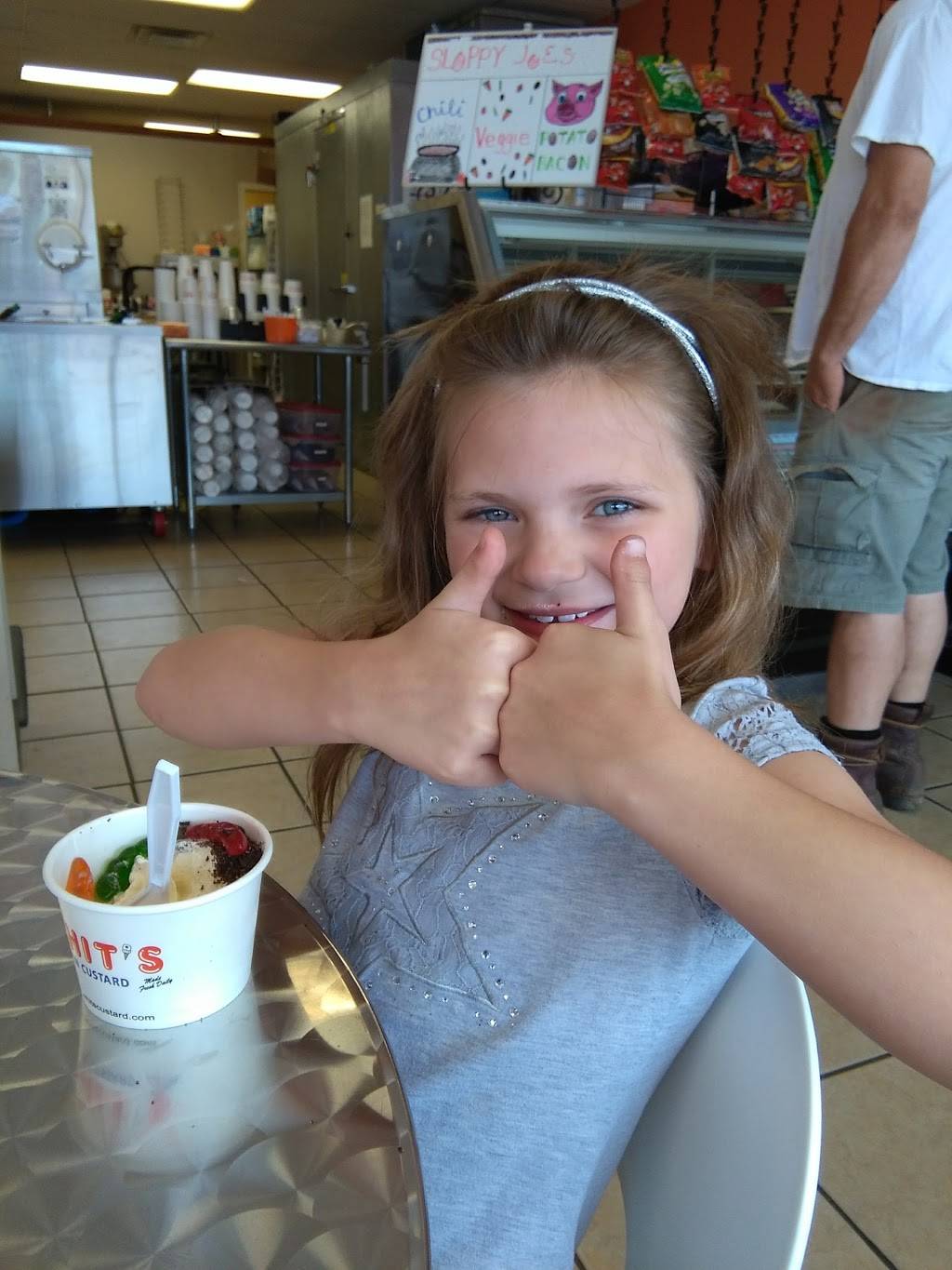 Whits Frozen Custard | restaurant | 402 E Huron St, Jackson, OH 45640, USA | 7405773340 OR +1 740-577-3340