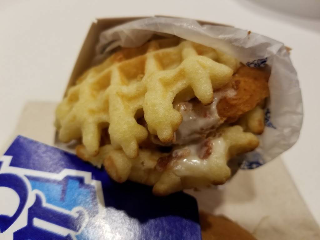 White Castle | restaurant | 31803 Van Dyke Ave, Warren, MI 48092, USA | 5862640024 OR +1 586-264-0024