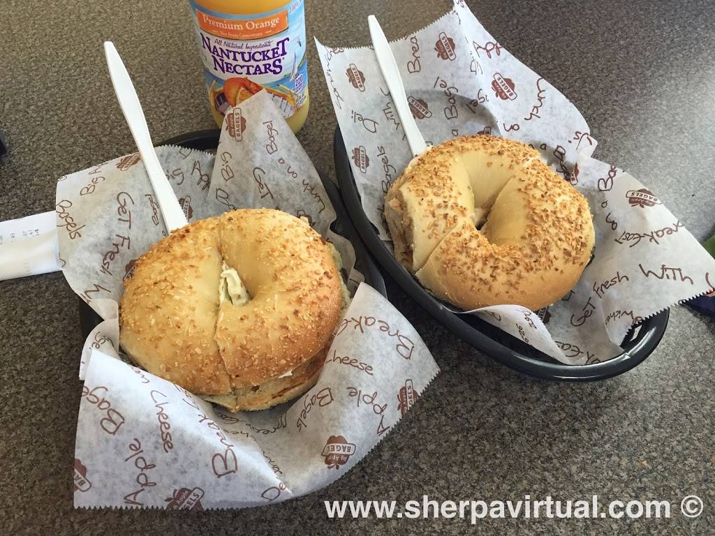 Big Apple Bagels | bakery | 318 S Saginaw Rd, Midland, MI 48640, USA | 9896312400 OR +1 989-631-2400