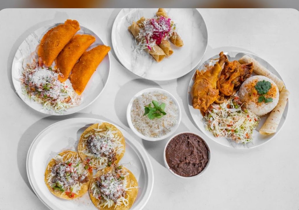 Puro Sabor Catracho | restaurant | 701 E Bearss Ave, Tampa, FL 33613, USA | 8135702755 OR +1 813-570-2755