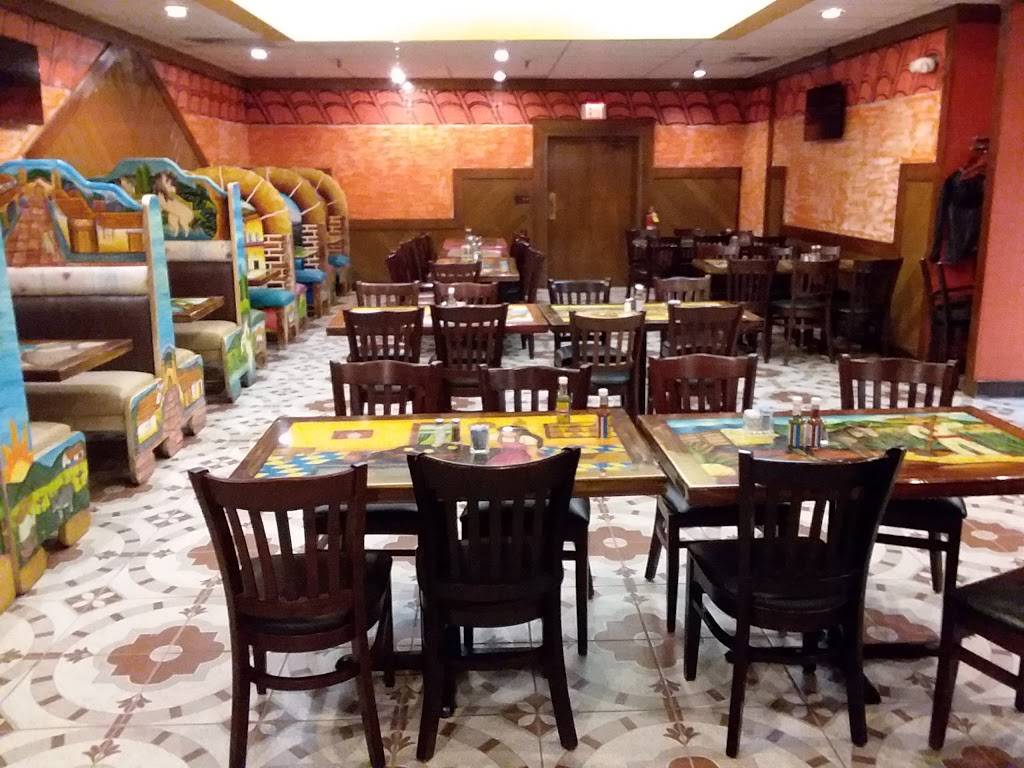 Fiesta Tequila Bar & Grill | restaurant | 1060 W Riverside Blvd, Rockford, IL 61103, USA | 8157088836 OR +1 815-708-8836