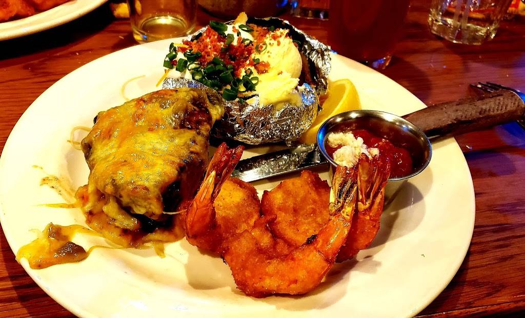 Pelicans West | restaurant | 10022 Coors Blvd NW, Albuquerque, NM 87114, USA | 5058992000 OR +1 505-899-2000