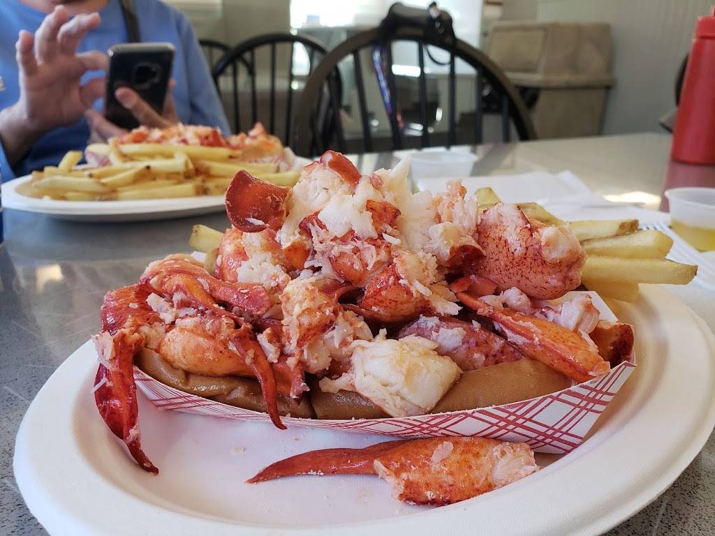 JTs Seafood Restaurant | restaurant | 2689 Main St, Brewster, MA 02631, USA | 5088963355 OR +1 508-896-3355