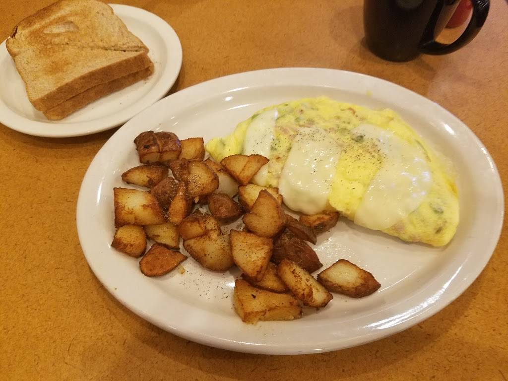 Club House Restaurant | restaurant | 10801 Starkey Rd #24, Largo, FL 33777, USA | 7273979251 OR +1 727-397-9251