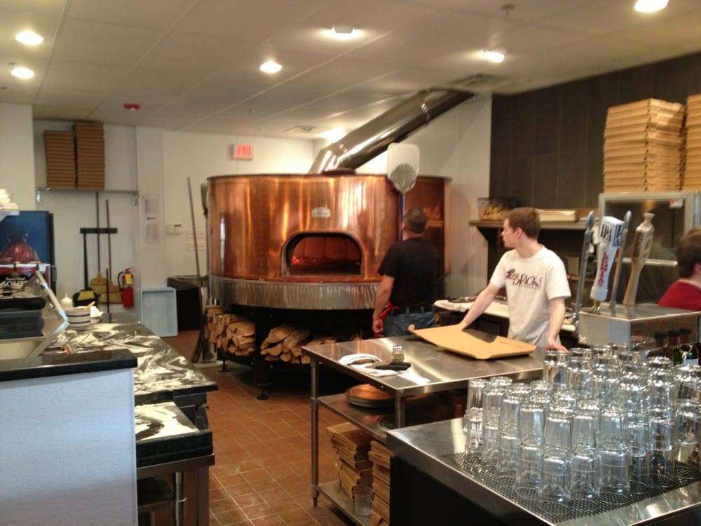 Bricks Wood Fired Pizza | restaurant | 103 E Front St, Wheaton, IL 60187, USA | 6307844620 OR +1 630-784-4620
