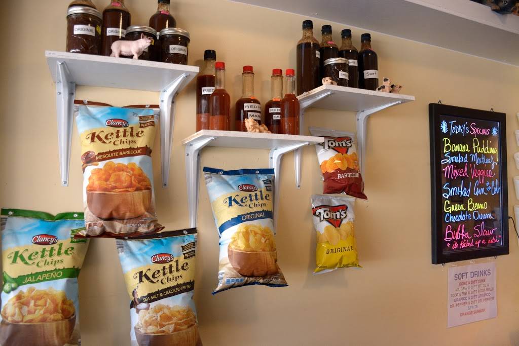 W & W BBQ | restaurant | 264 Curt Rd, New Hope, AL 35760, USA | 2567232835 OR +1 256-723-2835