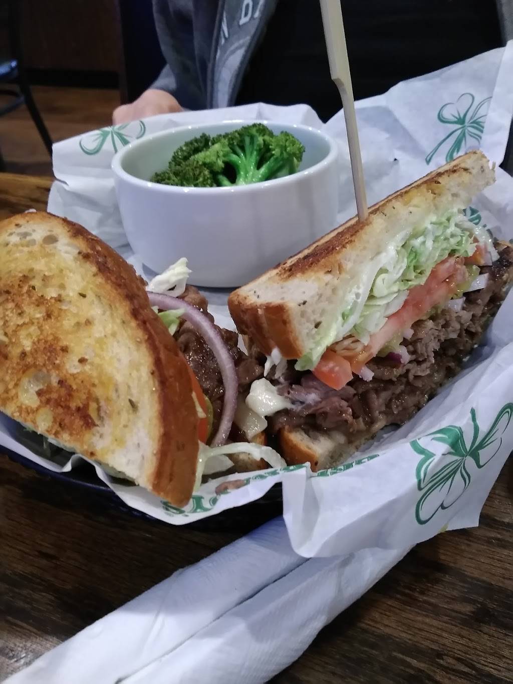 Beef O Bradys | restaurant | 2561 E, FL-60, Valrico, FL 33594, USA | 8136551055 OR +1 813-655-1055