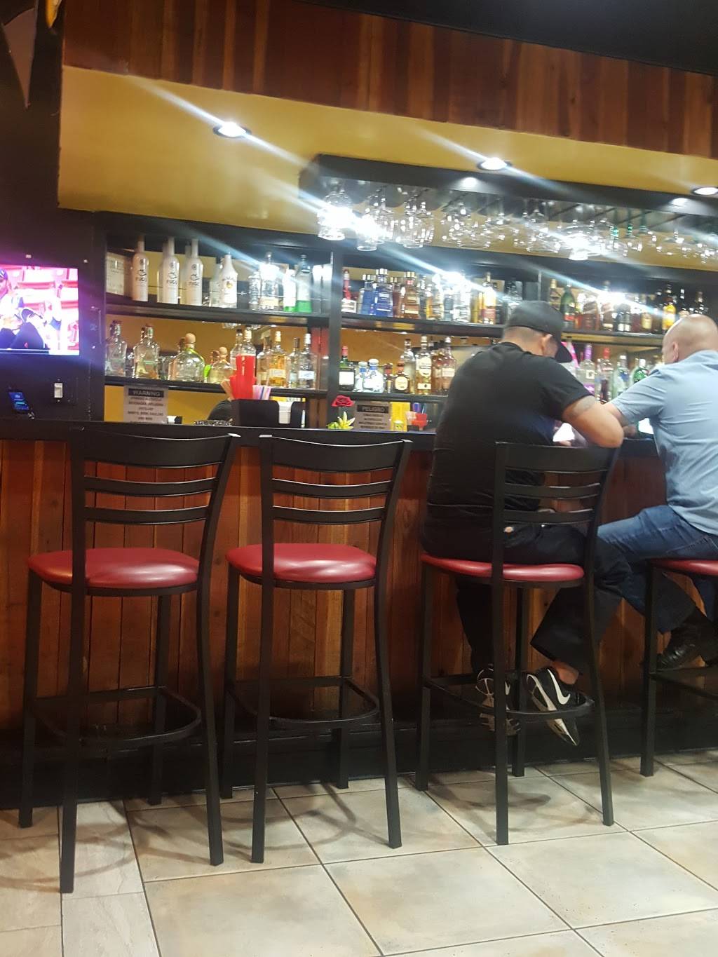 Mariscos El Rey | restaurant | 830 W Southern Ave #1, Mesa, AZ 85210, USA | 4806346570 OR +1 480-634-6570