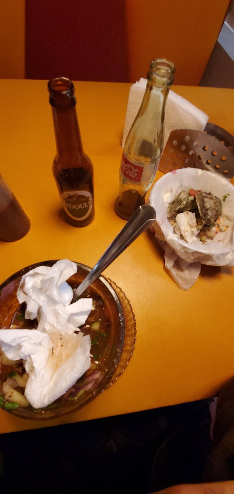 La casa suchi-Mex | restaurant | 3633 W Camelback Rd, Phoenix, AZ 85019, USA | 6028127455 OR +1 602-812-7455