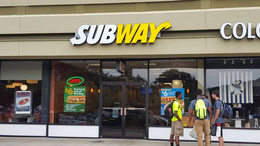 Subway | restaurant | 1776 East Jefferson St Unit #0113, Federal Plaza, Rockville, MD 20852, USA | 2402423507 OR +1 240-242-3507