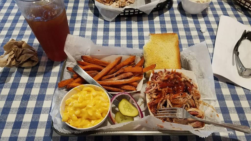 Marks Feed Store | restaurant | 3827 Charlestown Rd, New Albany, IN 47150, USA | 8129497427 OR +1 812-949-7427