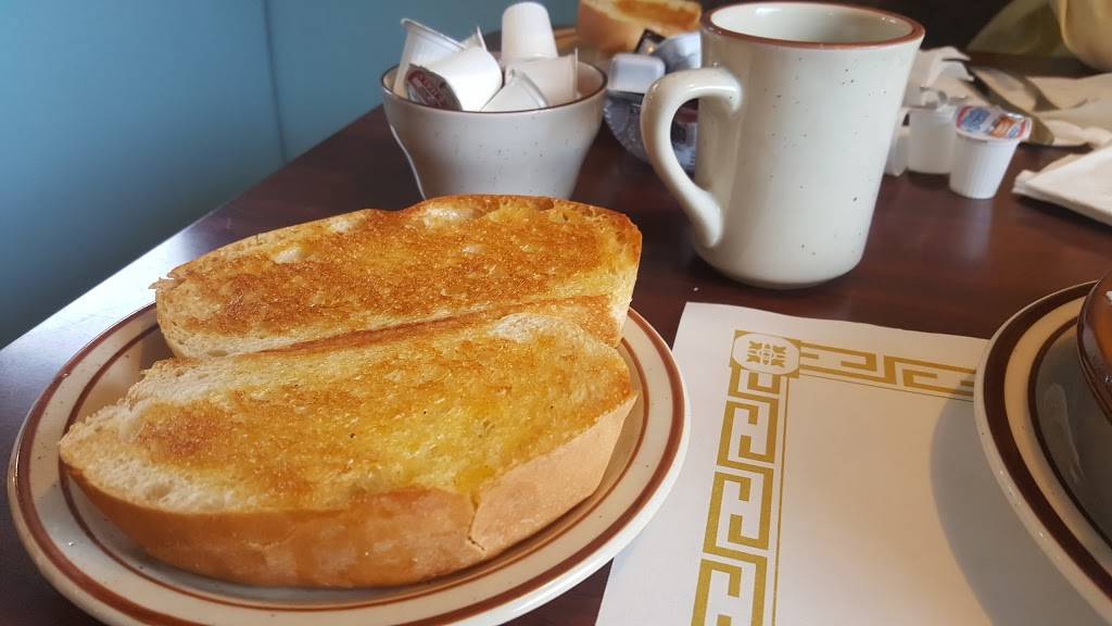 Jennys Family Restaurant | restaurant | 1702 Grand Ave, Wausau, WI 54403, USA | 7152612700 OR +1 715-261-2700