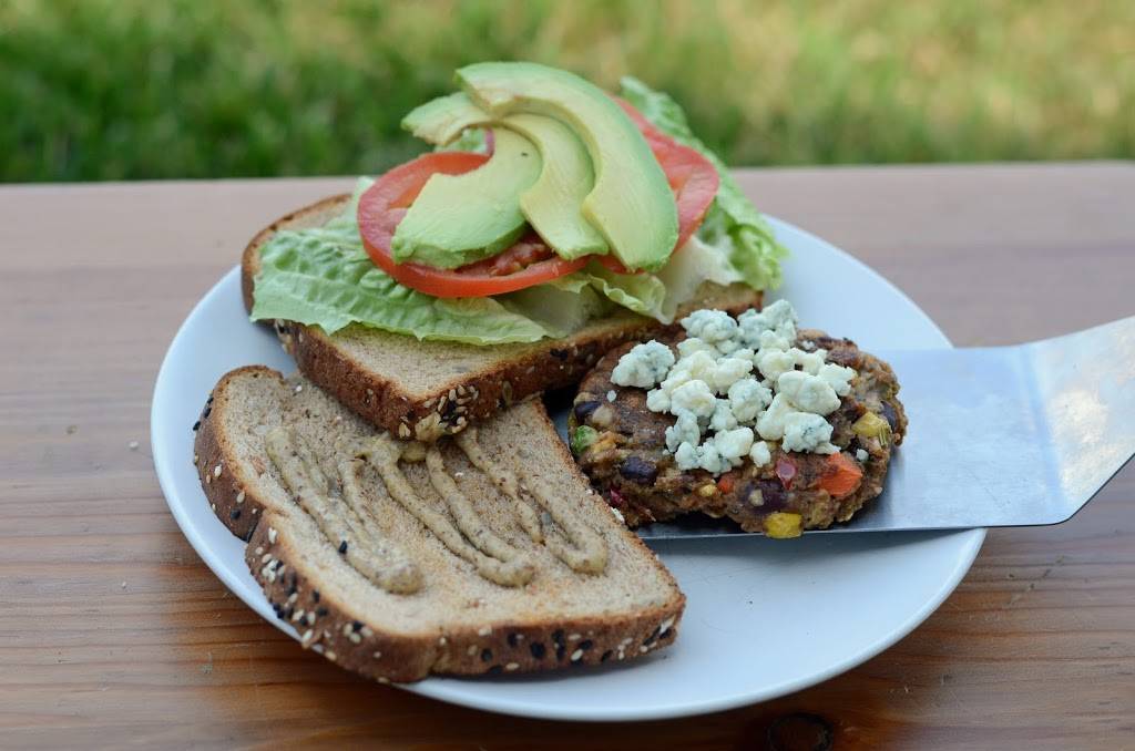 Nude Food Truck (V-Trap Kitchen) | restaurant | Freedom Cycle Parking Lot, 1110 Ogletown Rd, Newark, DE 19711, USA | 3023640474 OR +1 302-364-0474