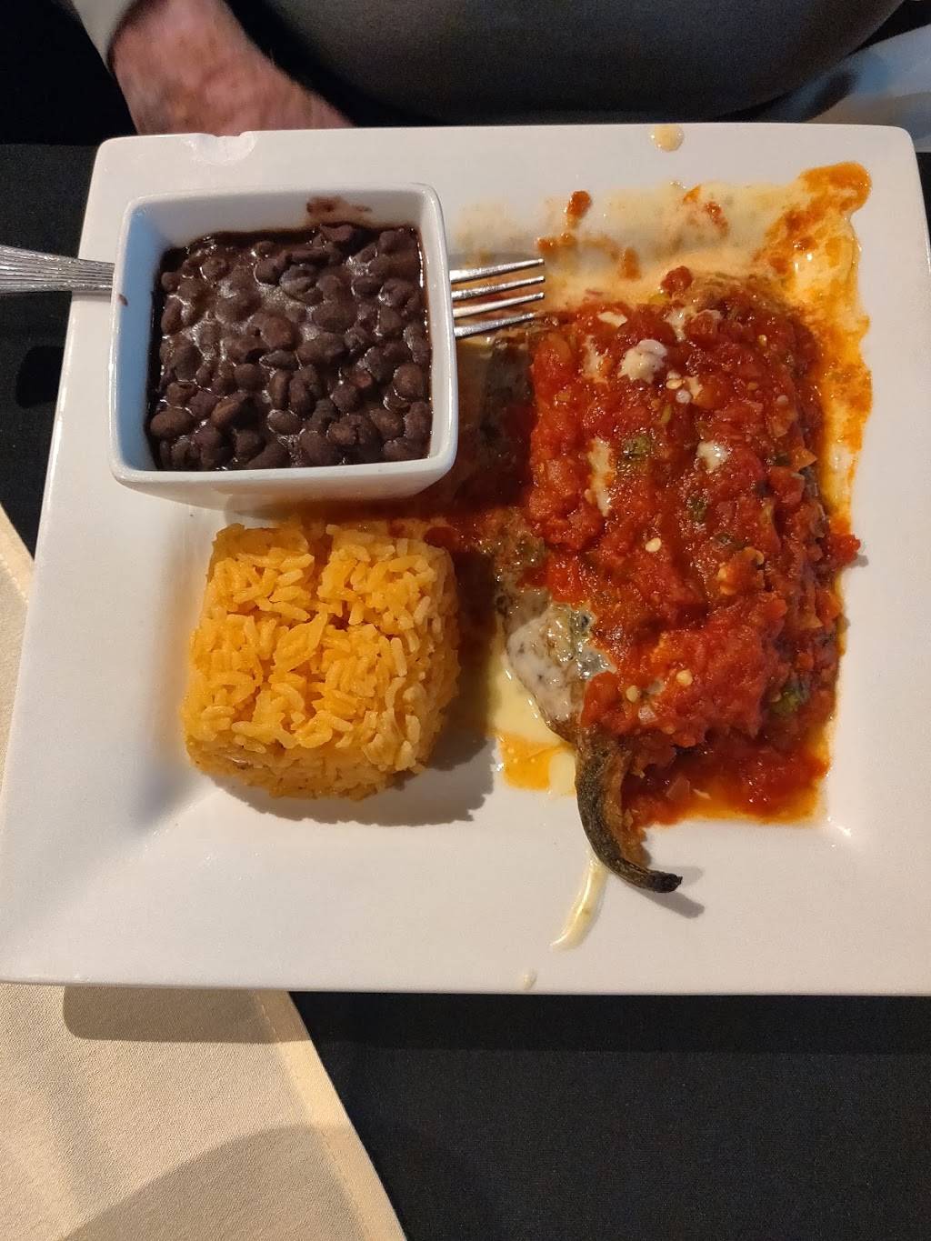 Los Pinchos Latin Cuisine & Lounge | restaurant | 3851 Vincennes Rd, Indianapolis, IN 46268, USA | 3179914578 OR +1 317-991-4578