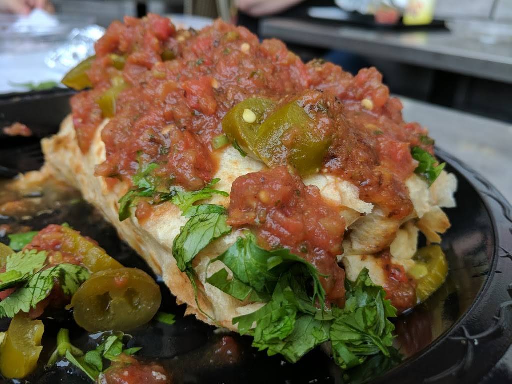 Charo Chicken | restaurant | 333 Main St, Seal Beach, CA 90740, USA | 5625940909 OR +1 562-594-0909