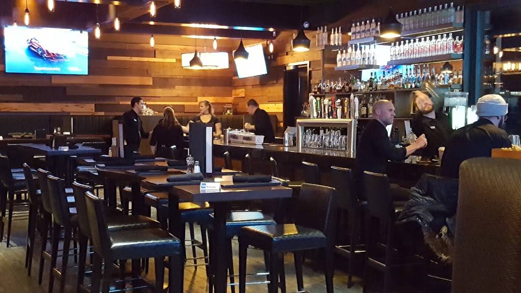 Bâton Rouge Steakhouse & Bar | restaurant | 270 W Hunt Club Rd, Ottawa, ON K2E 0B7, Canada | 6132242570 OR +1 613-224-2570