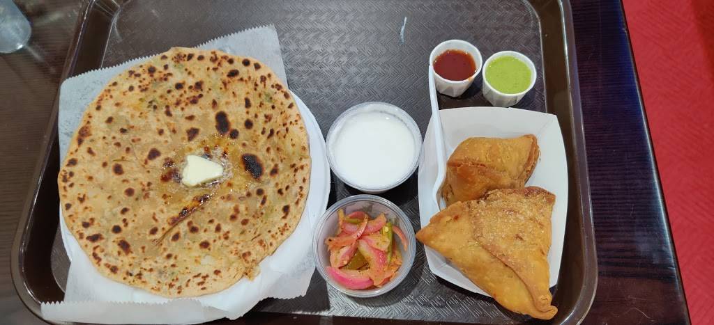 Harry Sweets & Snacks | restaurant | 248-6 Union Tpke, Queens, NY 11426, USA | 7183470888 OR +1 718-347-0888