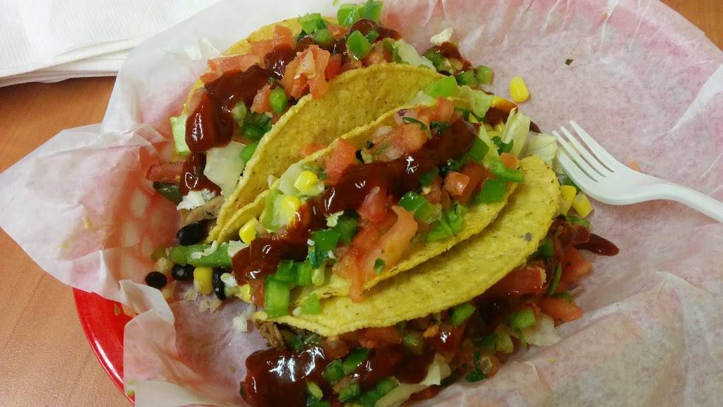 Holy Guacamole | restaurant | 1120 Victoria St N, Kitchener, ON N2B 3T2, Canada | 5195840814 OR +1 519-584-0814