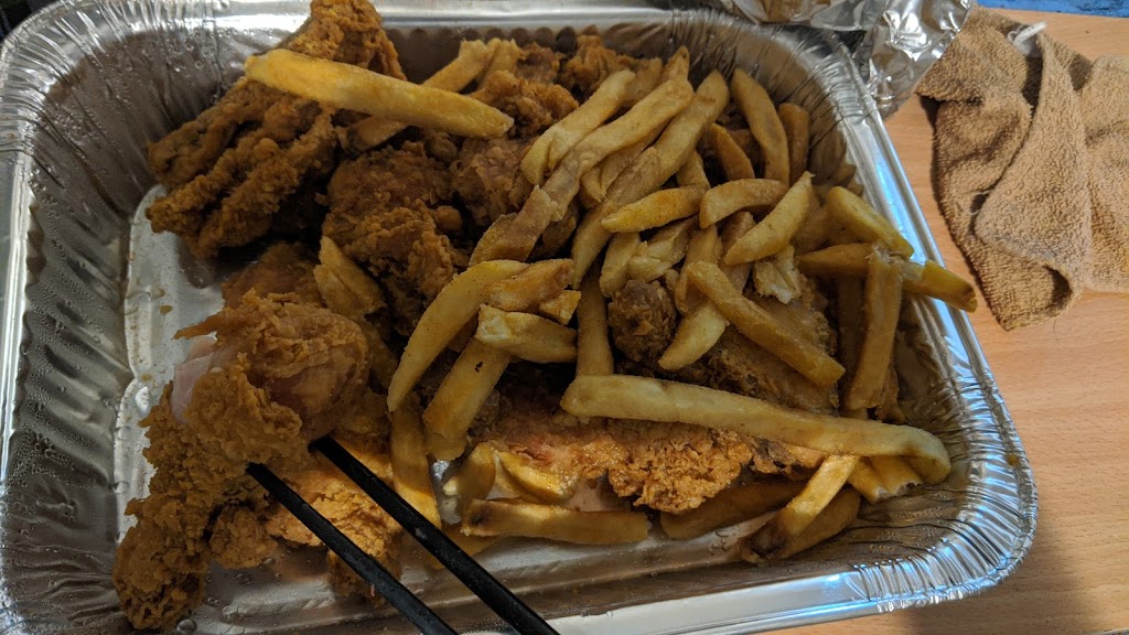 Papa Rays Chicken | restaurant | 707 N Pace Blvd Suite A, Pensacola, FL 32505, USA | 8504663648 OR +1 850-466-3648