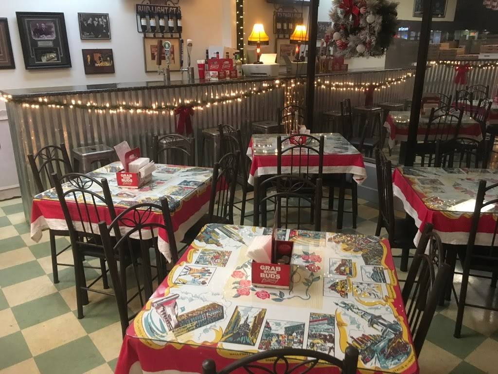 Vesuvios Pizza | restaurant | 881 103rd Ave N #7, Naples, FL 34108, USA | 2395941966 OR +1 239-594-1966